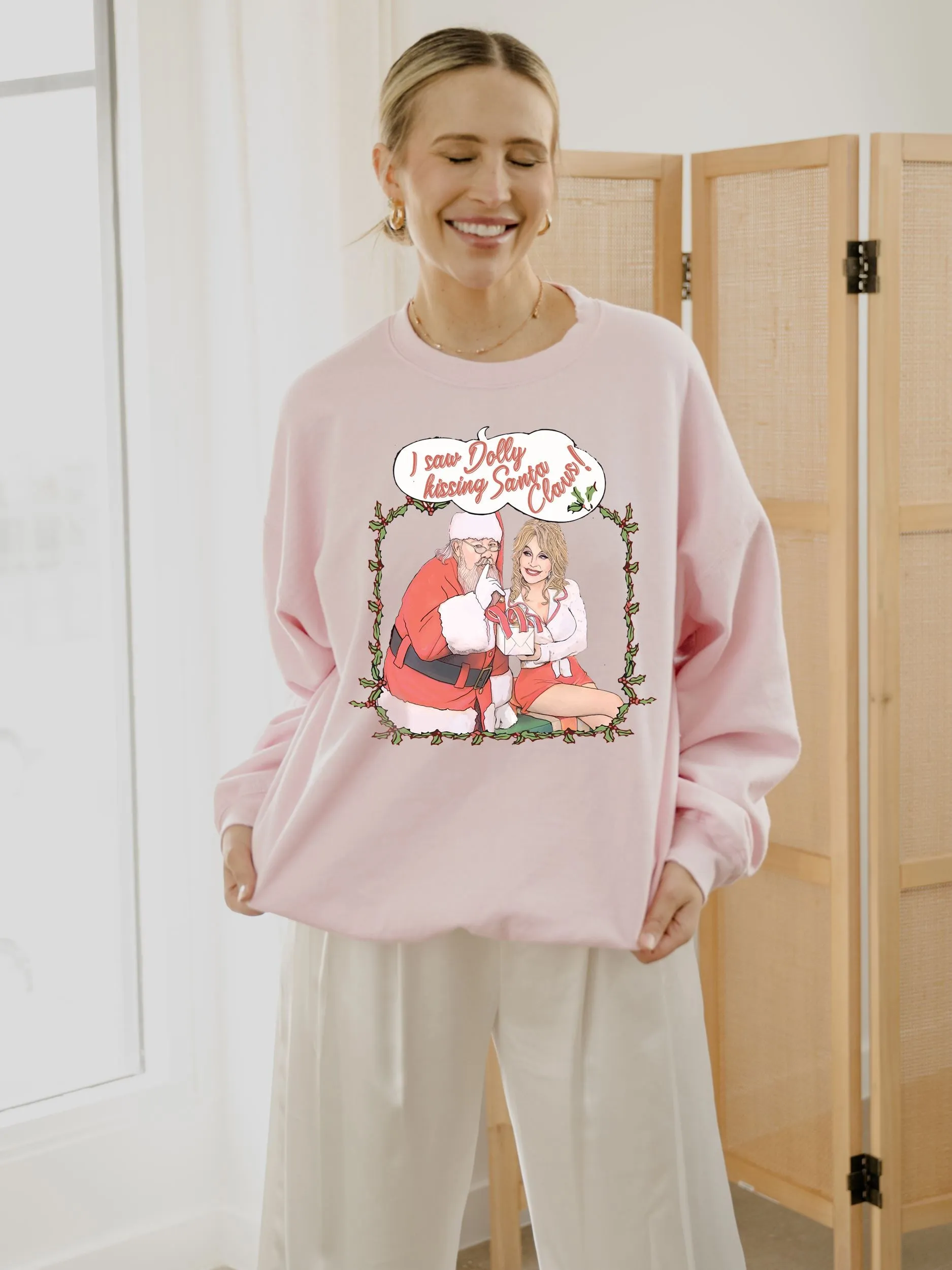 Dolly Parton I Saw Dolly Kissing Santa Pink Thrifted Sweatshirt